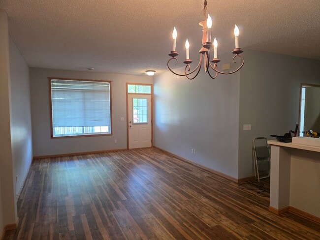 Photo - 821 Willow Glen Ct