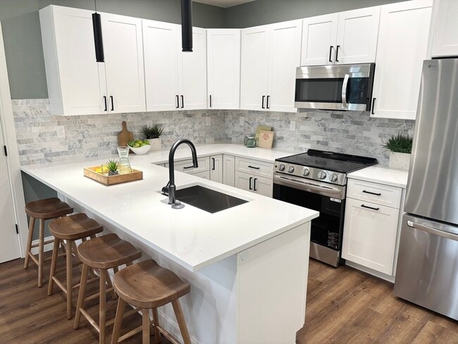 Photo - 1391 Main St Unidad 208