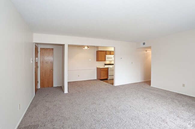 2BR, 1BA - 994 SF