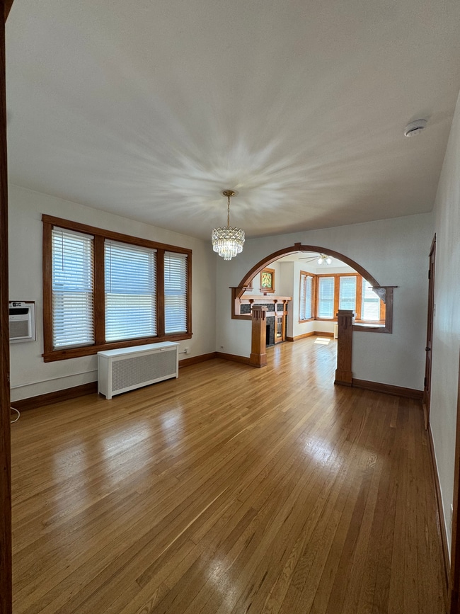 Dining Room - 2127 Highland Ave Unit 2