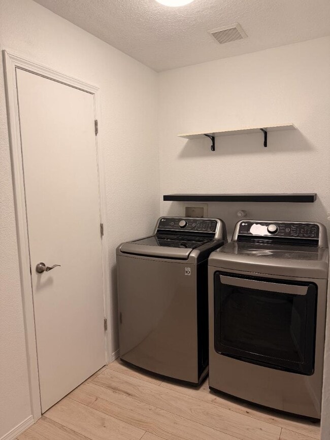 Photo - 8624 Alta Loma Ln NE