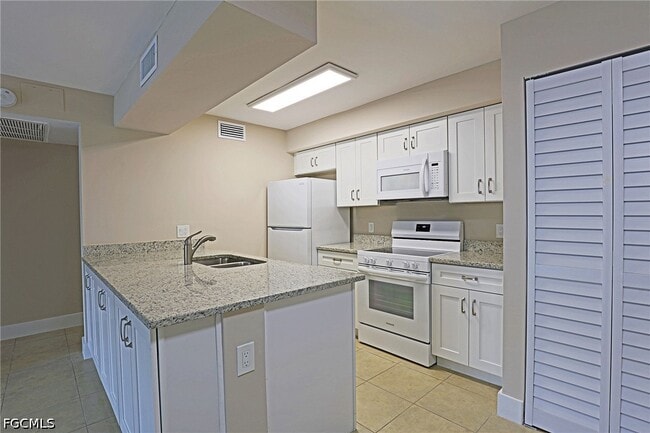 Photo - 5307 Summerlin Rd Unit 702