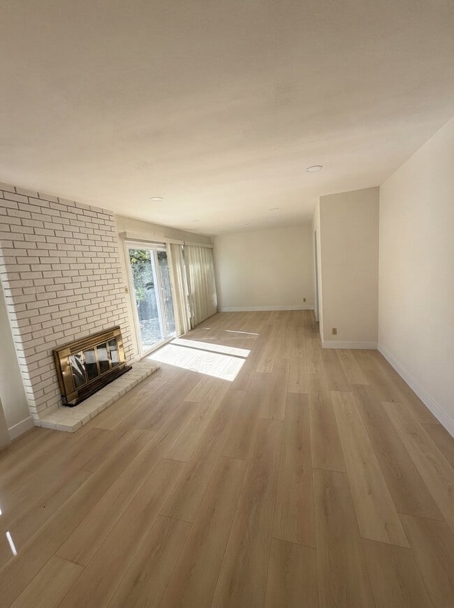 1415 Almanor Ct