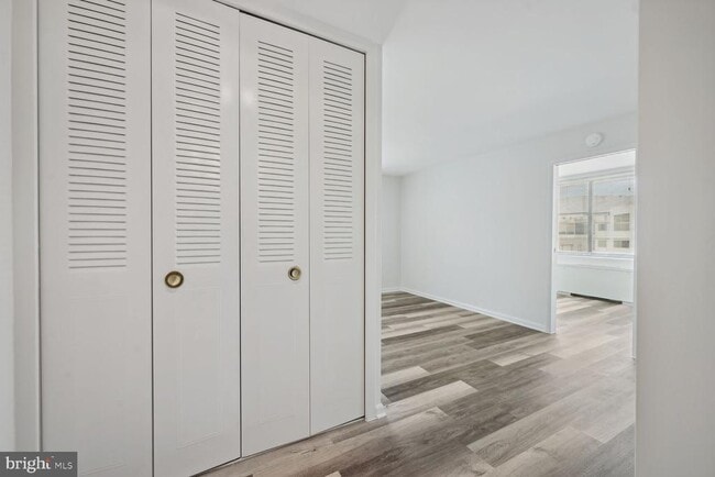 Photo - 522 21st St NW Unit 912