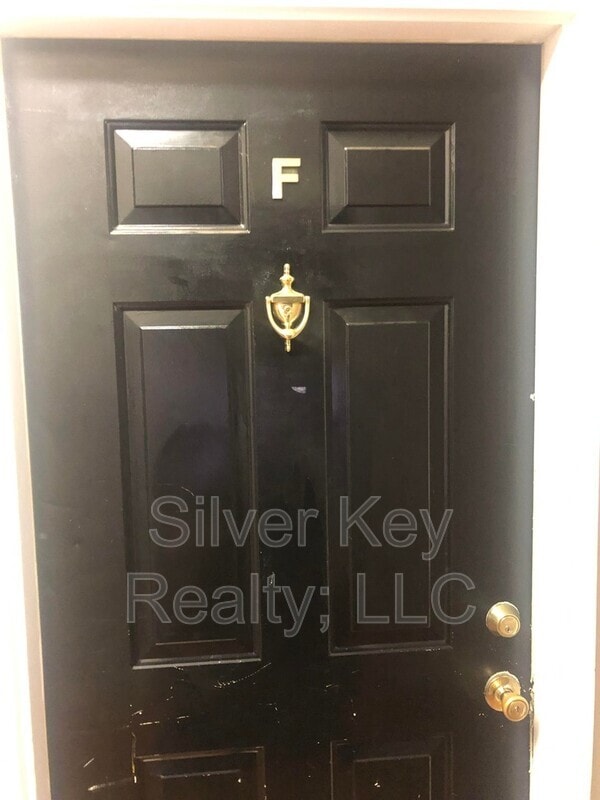 217 E Washington Ave Unit F