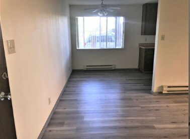 Photo - Brosnan Apartments