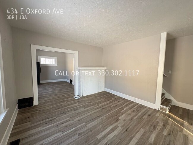 Photo - Three bedroom one bathroom apartment for rent