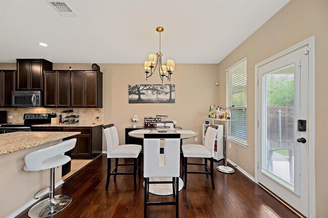 Photo - 1501 Arial Dr