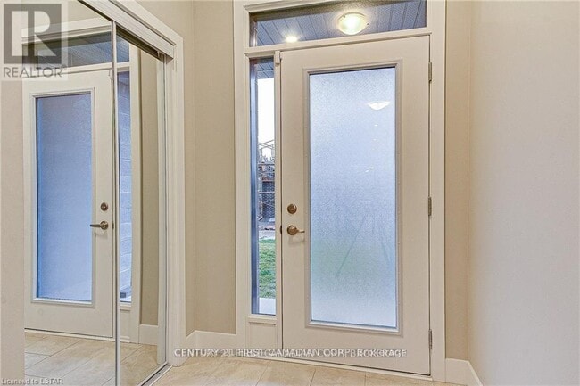 Photo - 177 Edgevalley Rd
