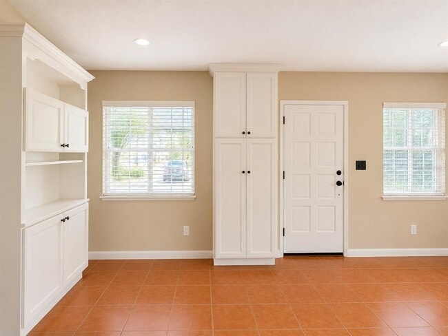 Photo - 1540 Oneco Ave
