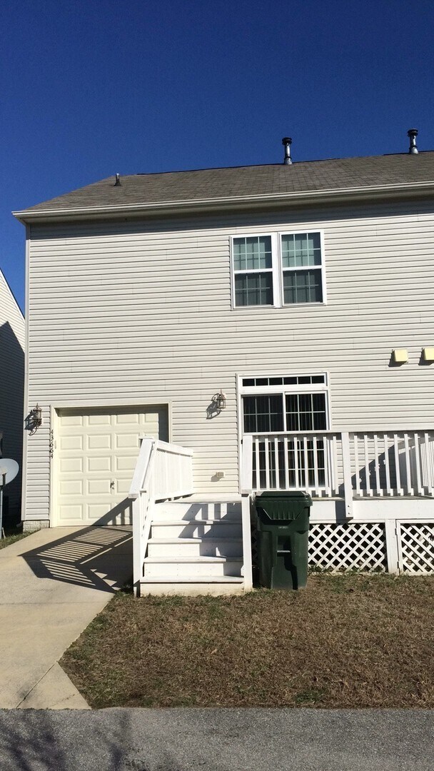 Photo - Great Townhouse in Wildewood in California MD