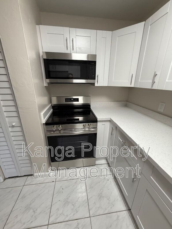 Photo - 7750 SW 10th Ct Unidad #B