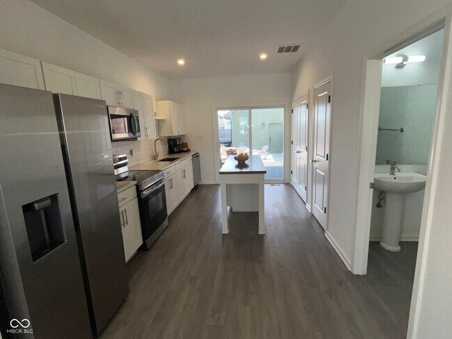 Photo - 143 McKim Ave