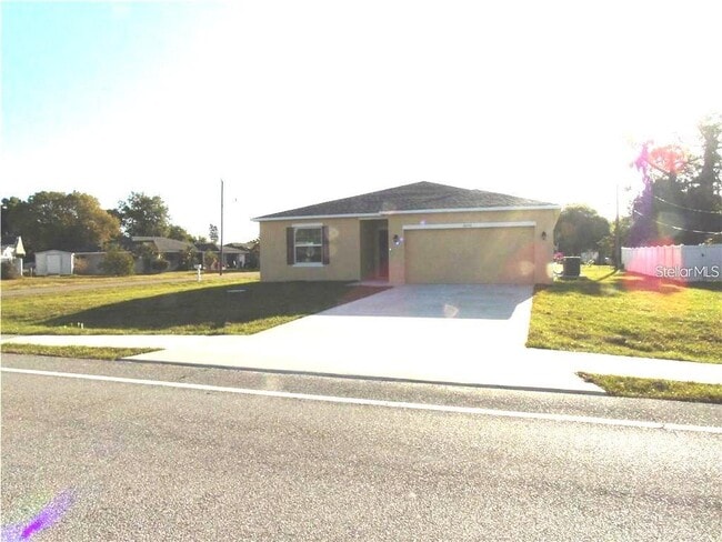 Building Photo - 3050 Beacon Dr Rental