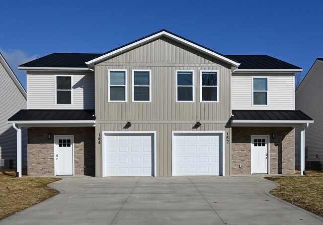 Building Photo - 154 Brushwood Dr