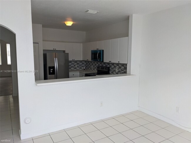 3 br, 2.5 bath Condo - 15779 SW 42nd St # 92 - 3 br, 2.5 bath Condo - 15779 SW 42nd St # 92 Unidad # 92