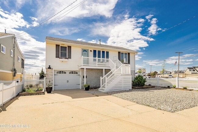 167 4th Ave