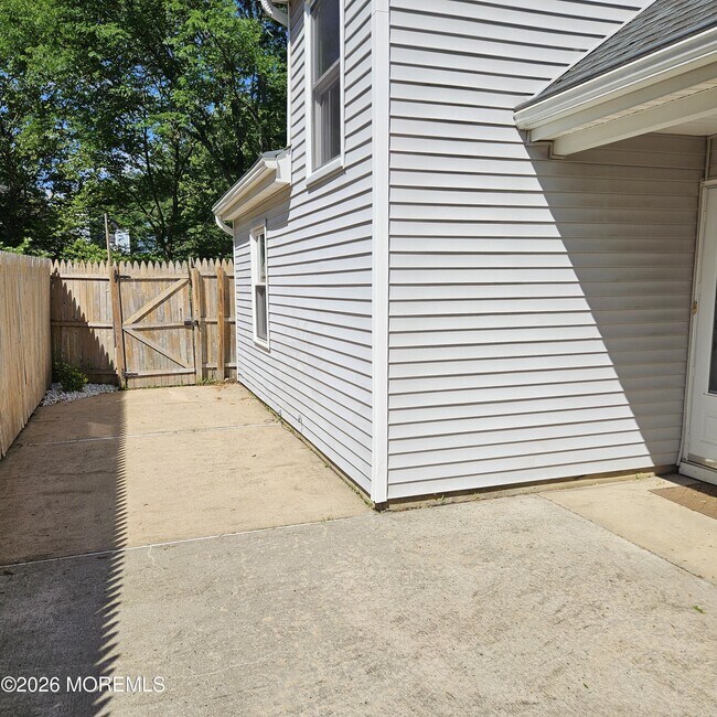 Photo - 3 Millay Ct