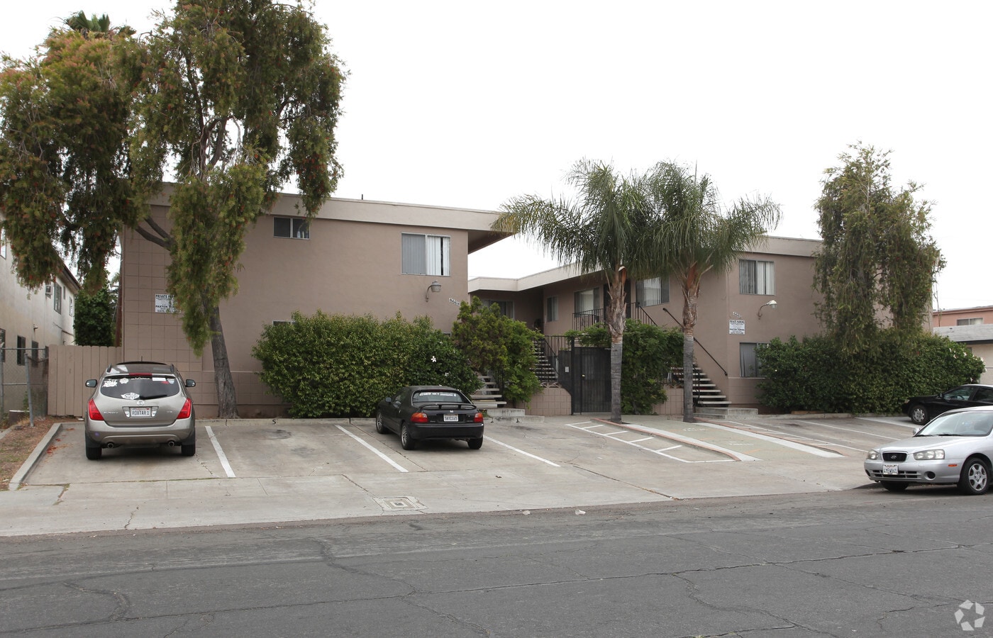 Primary Photo - 4665-4669 34th St