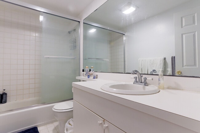 Photo - 1742 Washington St Unit 1