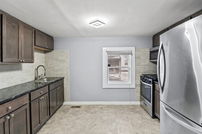 Photo - 24 Academy St