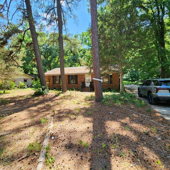 520 Dacian Rd