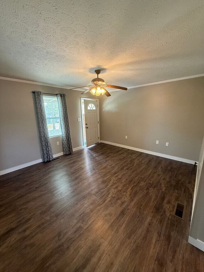 Photo - 264 Peterson Ave Unidad B