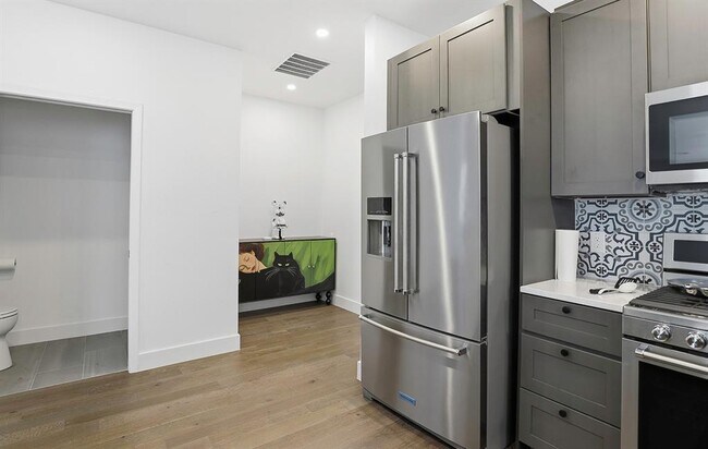 Photo - 1208 W Oltorf St Unidad A