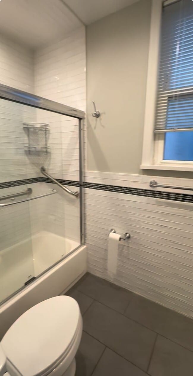 Photo - 8633 59th Ave