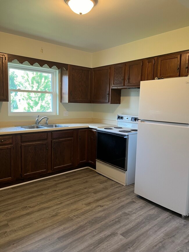 Photo - 108 W South St Apartments Unit 4
