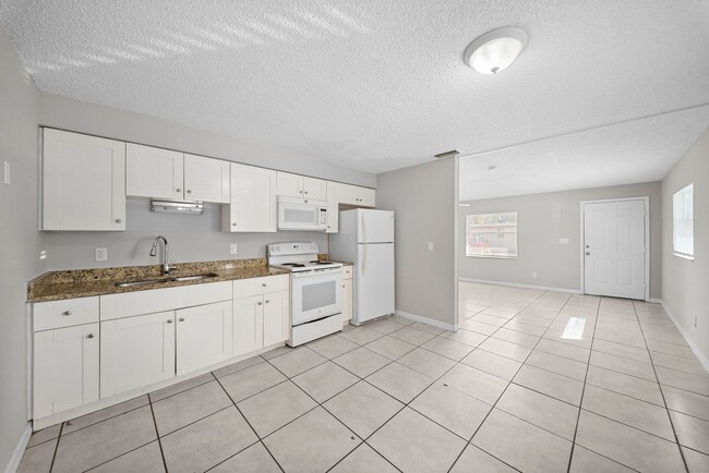 Photo - 5537-5539 10th Ave Unit 5537 10th Ave