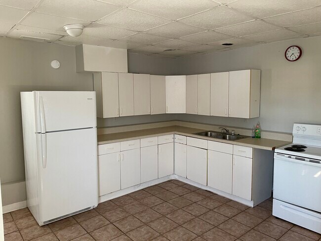 Kitchen - 26 W Polk Ave Unit D