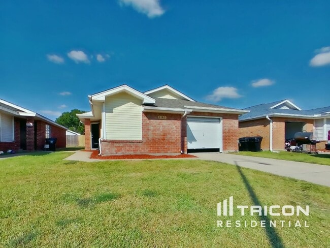 Building Photo - 3146 Boynton Dr