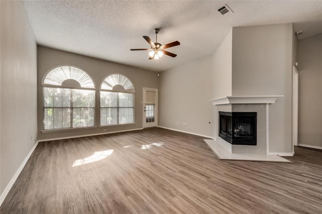 Photo - 806 Ashley Ln