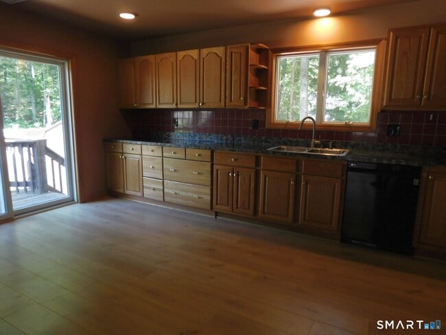 Photo - 60 Osga Ln