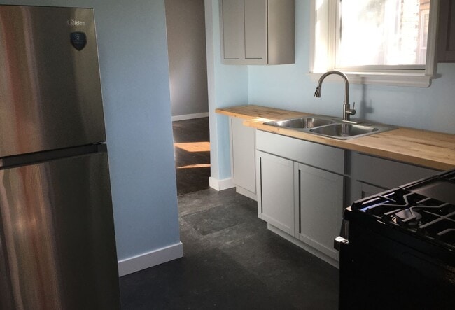 Photo - 7630 N Marshfield Ave Unit 3