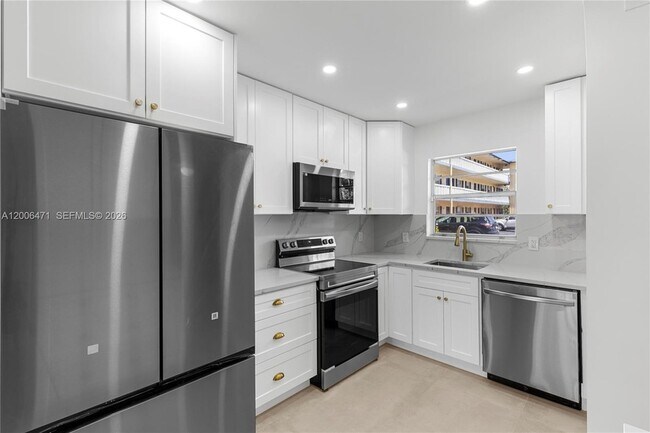 Photo - 1400 NE 57th Ct Unit 102