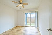 2BR, 1BA - 895SF - Secondary Bedroom