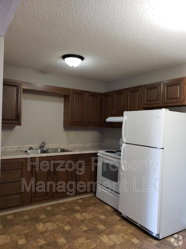 Building Photo - 304 Kenwood Dr Unit Apt. #307