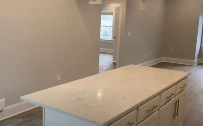 Photo - 128 Kenrick St