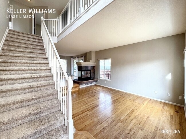 1237 Laurenwood Way