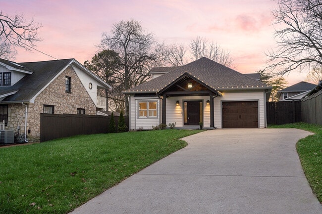 Photo - 135 50th Ave N