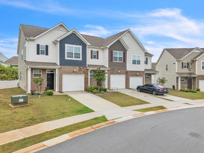 Photo - Stylish 3BR/2.5BA Craftsman Townhome with Modern Finishes in Pendleton! $1,700/mo rent Unit A