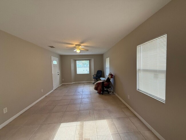 Photo - 960 NE Key Dr