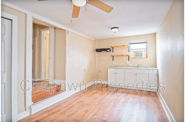 Photo - 1323 Lamar St