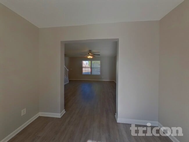 Photo - 482 Fox Trot Dr