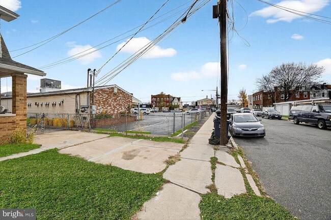 Photo - 18 Myrtle Ave