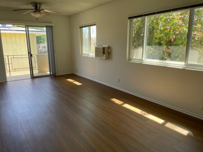 Living room / dining room