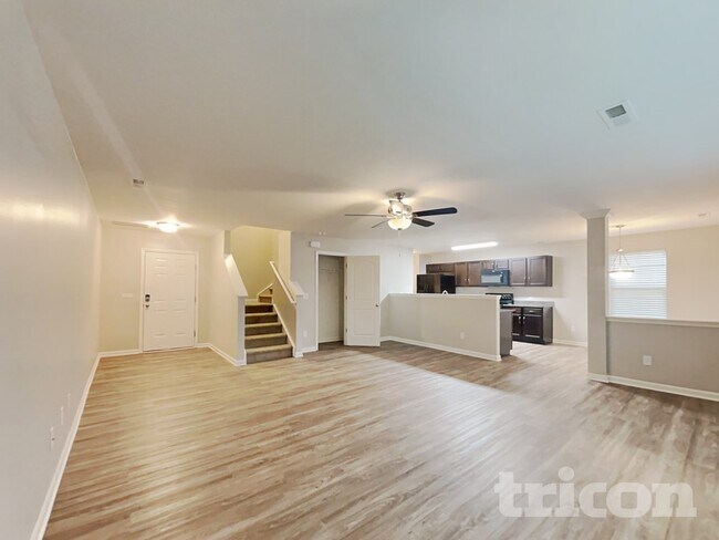 Photo - 805 Alta Wy