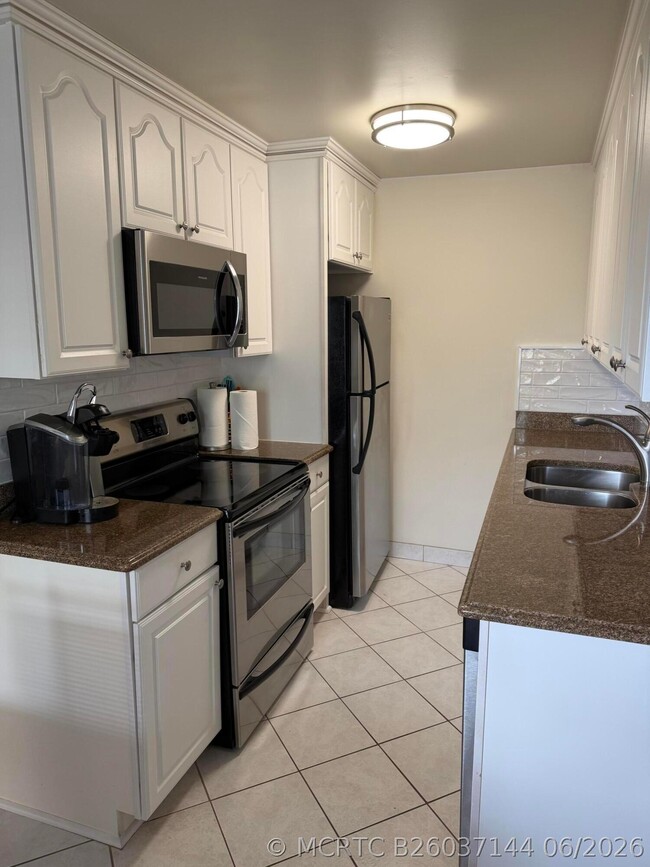 Photo - 3037 Cornwall Dr